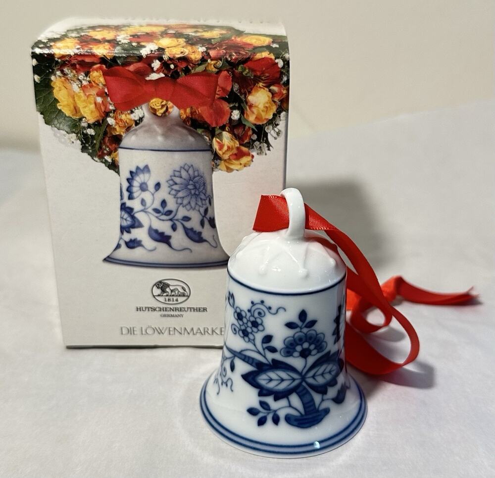 Hutschenreuther Blau Zwiebelmuster Porcelain Bell Ornament 3” Germany w/ Box *A
